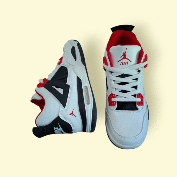 Air Jordan Retro 4
