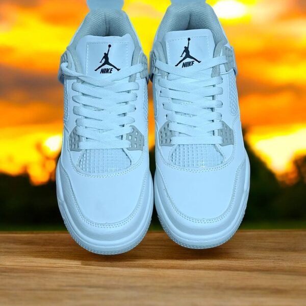 Air Jordan Retro 4 branco